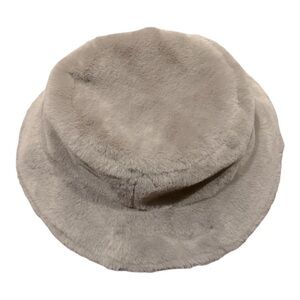 Cozy Gray Women’s Hat
